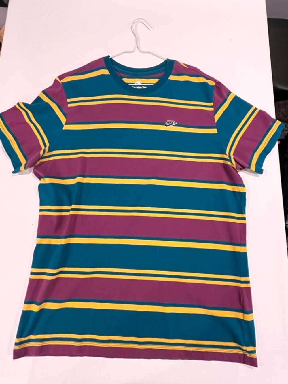 Nike Sportswear Striped T Shirt Mens Large DO6162-367 Teal Purple Yellow